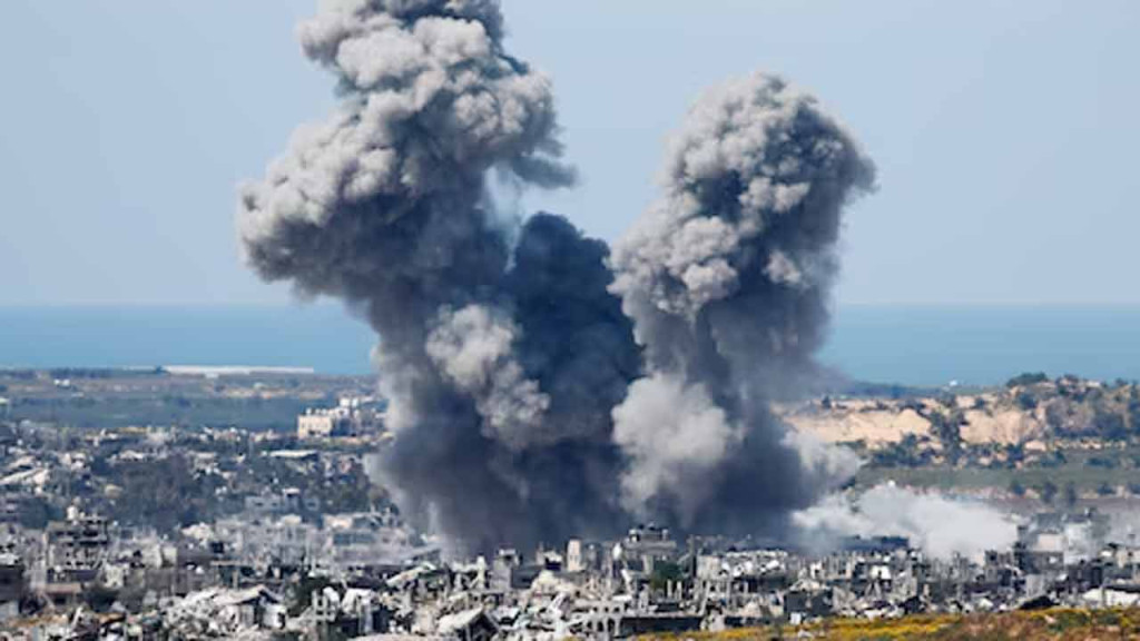 গাজায় ইসরায়েলি বাহিনীর বোমায় বিদেশি ত্রাণকর্মী নিহত