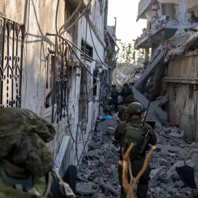 ইসরায়েলি হামলায় নিখোঁজ হামাসের হাতে আটক ৬০ বন্দি