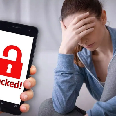 স্মার্টফোন হ্যাক হয়েছে কি না বুঝবেন যেভাবে