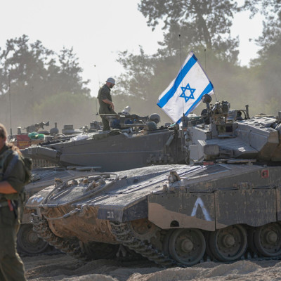 গাজার বৃহৎ হাসপাতালে ভয়াবহ হামলা