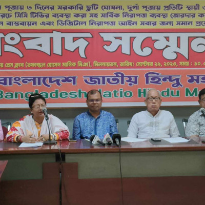 দুর্গা পূজায় ৩ দিনের সরকারি ছুটির দাবি