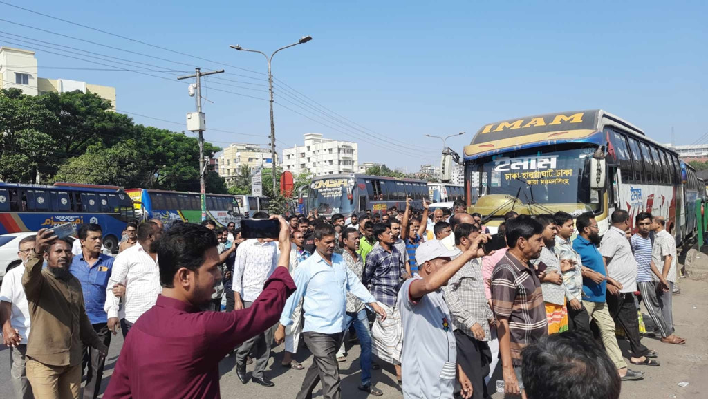 পেটে লাথি দেওয়ার চেষ্টা করলে পরিণাম ভালো হবে না