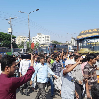 পেটে লাথি দেওয়ার চেষ্টা করলে পরিণাম ভালো হবে না