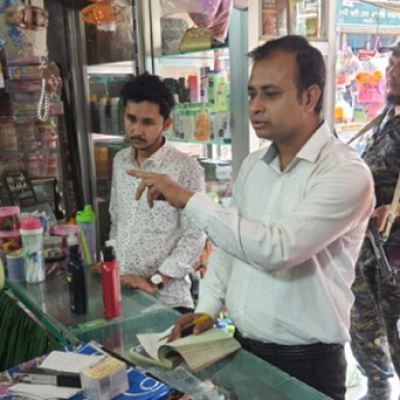 নড়াইলে ৩ প্রতিষ্ঠানকে জরিমানা