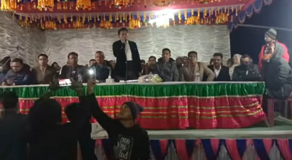 লোহাগড়ায় ৫৫ তম মহান বিজয় দিবস উপলক্ষে ১৬ দলীয় ব্যাডমিন্টন টুর্নামেন্টের উদ্বোধন