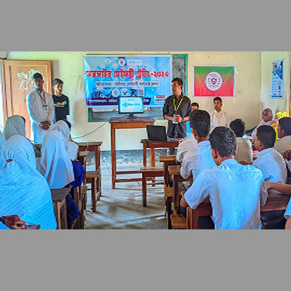 নড়াইলে কিশোর-কিশোরীদের অনলাইন সুরক্ষায় ট্রেনিং অনুষ্ঠিত