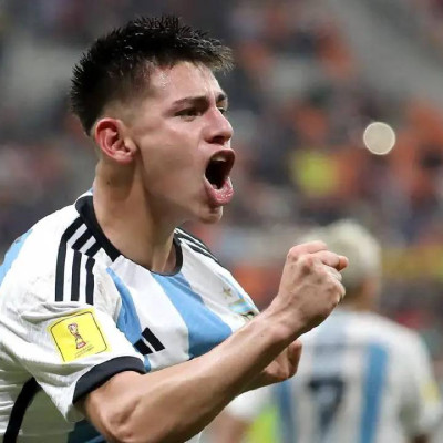 ম্যানসিটিতেই ঠিকানা নতুন মেসির!