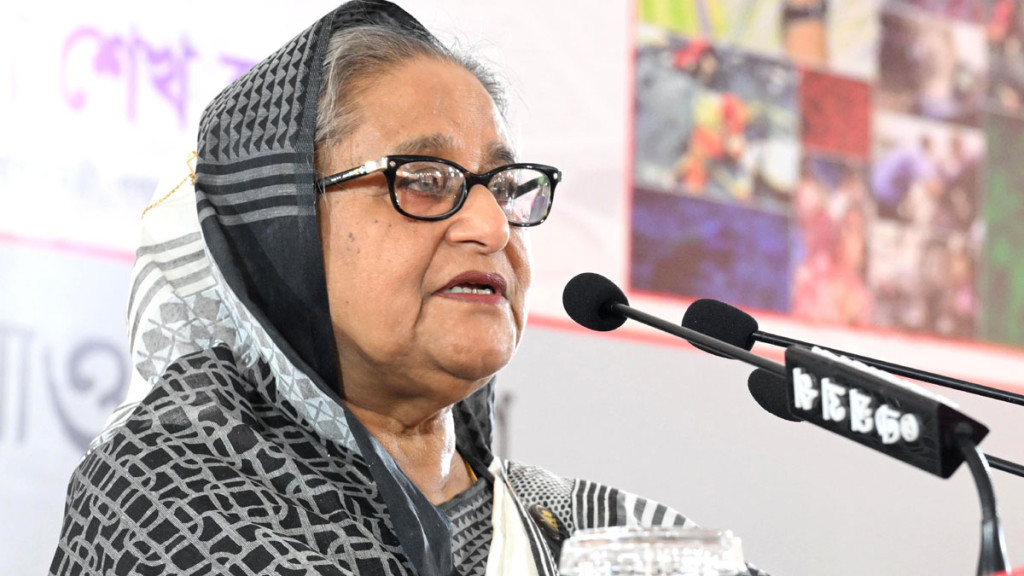 সেদিন যে বেঁচে গেলাম সেটাই বিস্ময় : শেখ হাসিনা