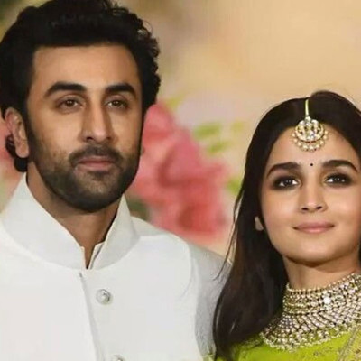 কার ওপর মেজাজ হারালেন ঋষি পুত্র?