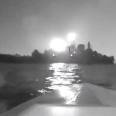 ইউক্রেনের হামলায় ব্যাপক ক্ষতিগ্রস্ত রুশ যুদ্ধজাহাজ