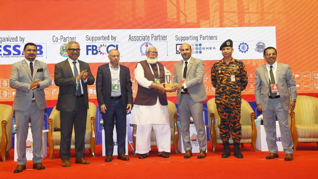 অগ্নি নিরাপত্তায় সাহসী পদক্ষেপ নিয়েছে বেসরকারি খাতের উদ্যোক্তারা