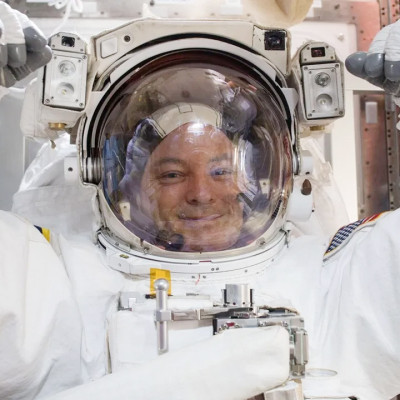 ‘স্পেস স্যুট’ ছাড়া মহাকাশে কতক্ষণ বাঁচবেন নভোচারীরা?