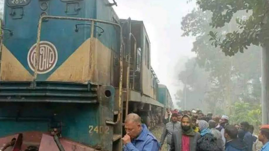 লালমনিরহাট-বুড়িমারী রুটে ট্রেন বিকল, আড়াই ঘণ্টা পর স্বাভাবিক